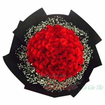 Bó hồng đỏ yêu thương