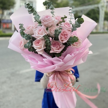 Thoáng yêu
