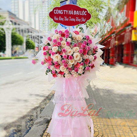ke hong chuc mung 900